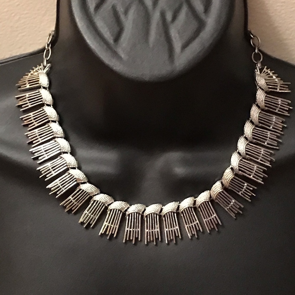 Vintage Sarah Coventry Silver Collar Necklace